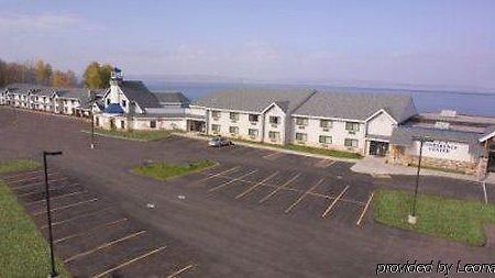 Americinn By Wyndham Ashland Ngoại thất bức ảnh