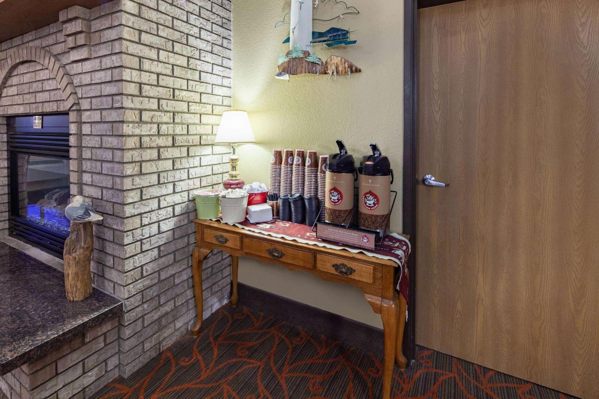 Americinn By Wyndham Ashland Ngoại thất bức ảnh